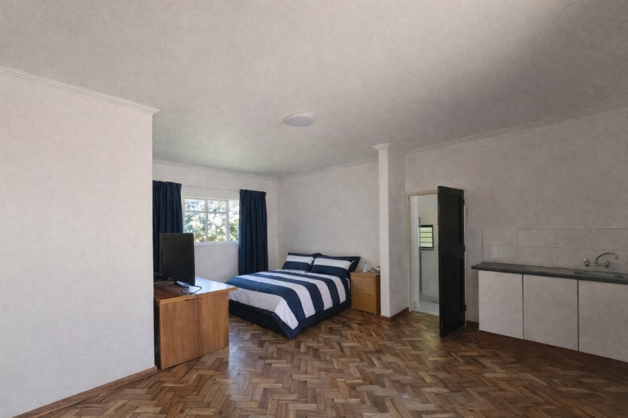 7 Bedroom Property for Sale in Ladybrand Free State